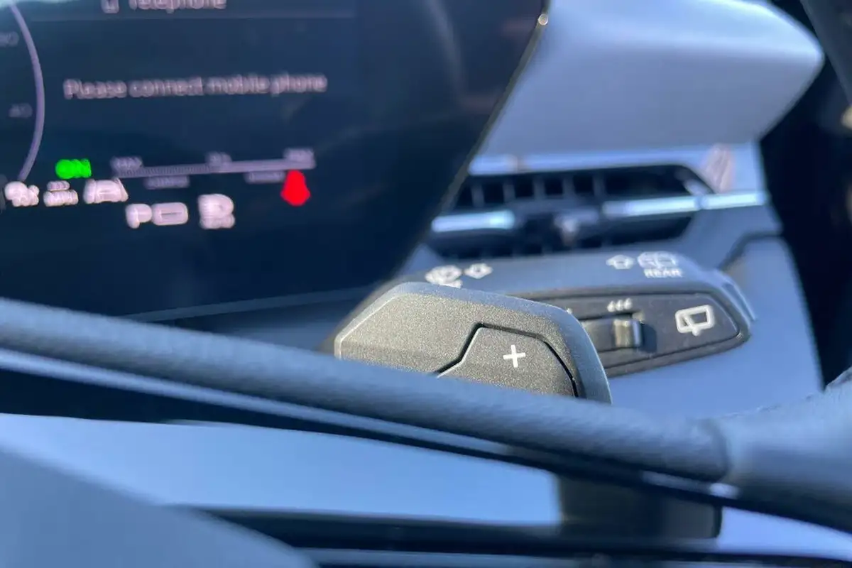 2024-audi-q6-e-tron-big-52