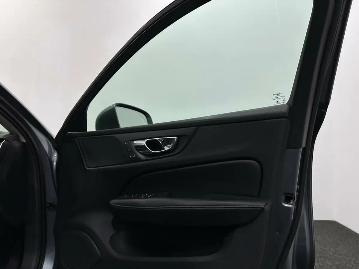 2018-volvo-v60-20td-d4-inscription-pro-geartronic-big-30