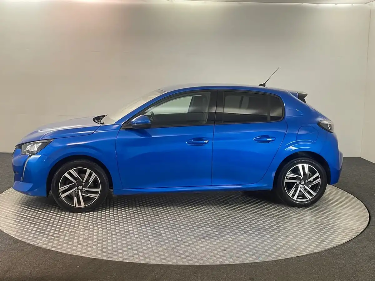 2021-peugeot-208-12-puretech-allure-100bhp-big-17