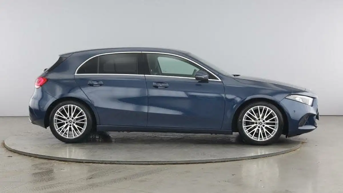 2022-mercedes-benz-a-class-13-a180-sport-executive-edition-hatchback-5d-7g-dct-big-3