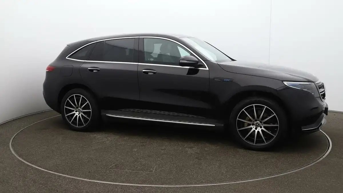 2021-mercedes-benz-eqc-e-eqc-400-amg-line-big-45