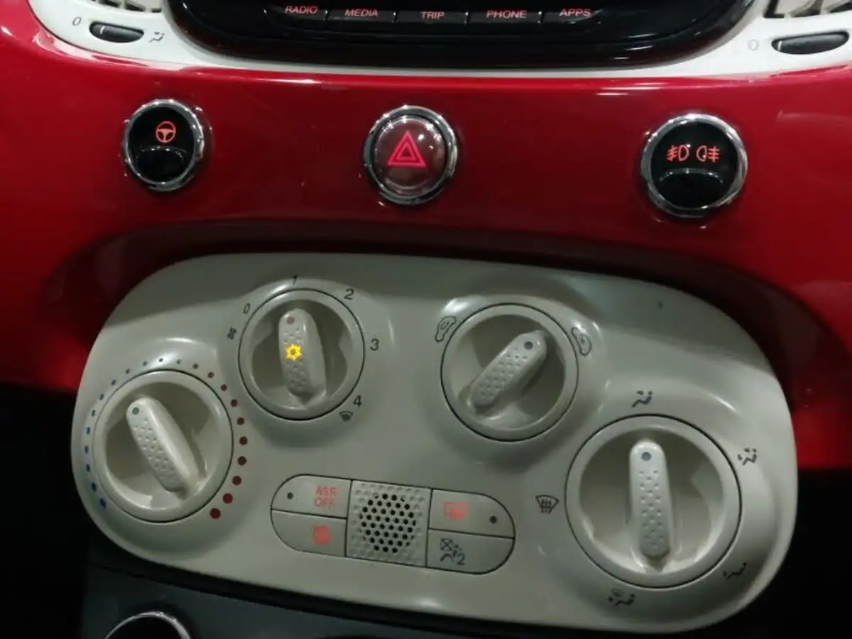 2018-fiat-500-12-lounge-big-14