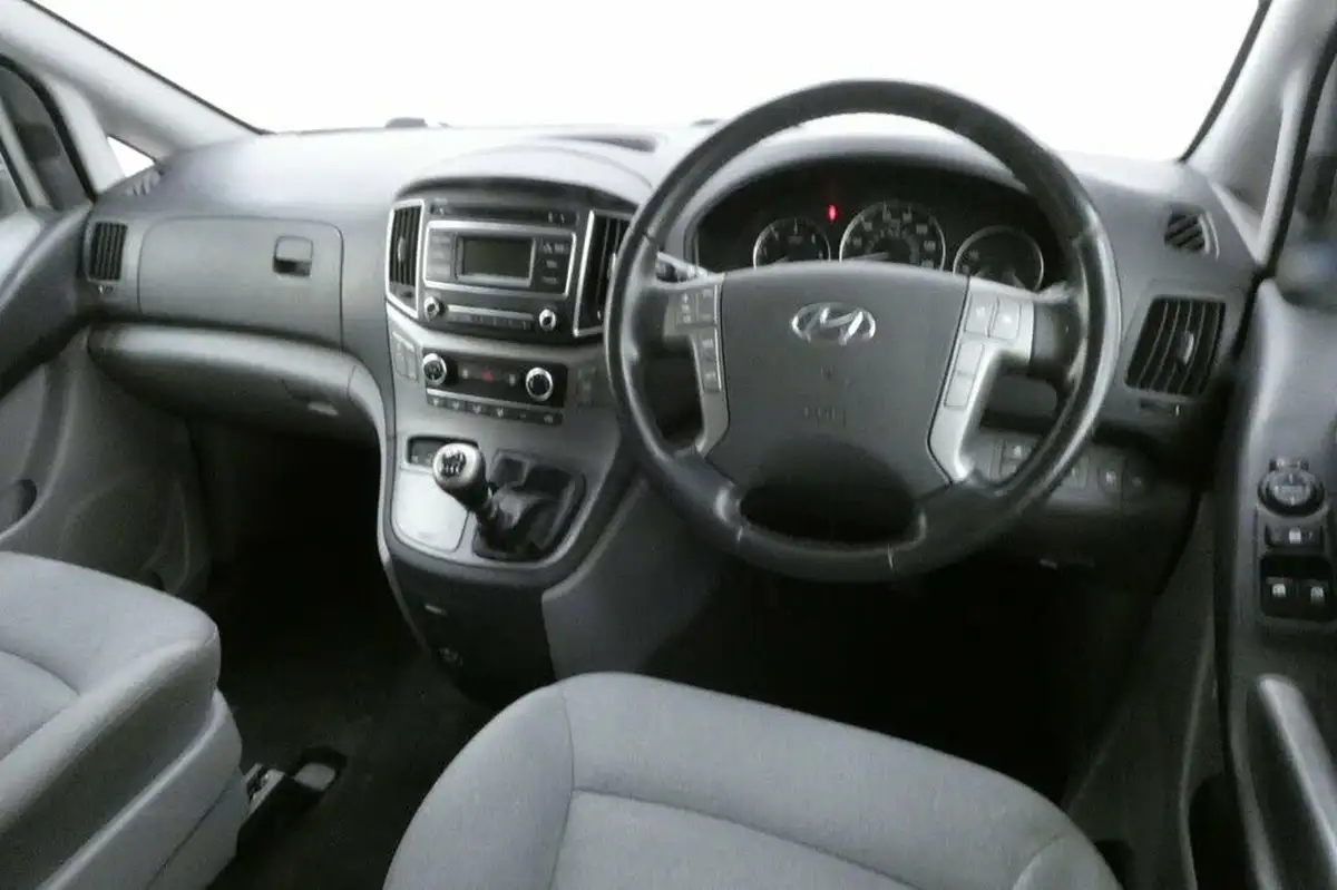 2019-hyundai-i800-25crdi-se-136ps-big-20