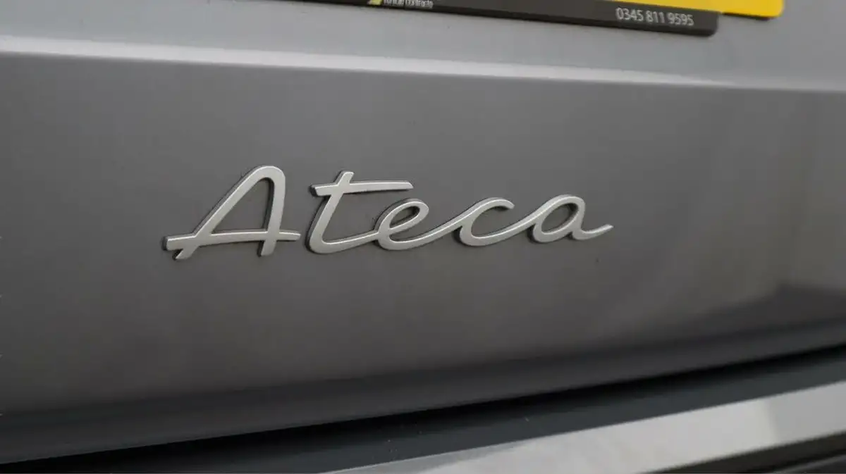 2022-seat-ateca-15-ecotsi-xperience-lux-dsg-big-22