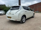 2013-nissan-leaf-e-auto-small-5