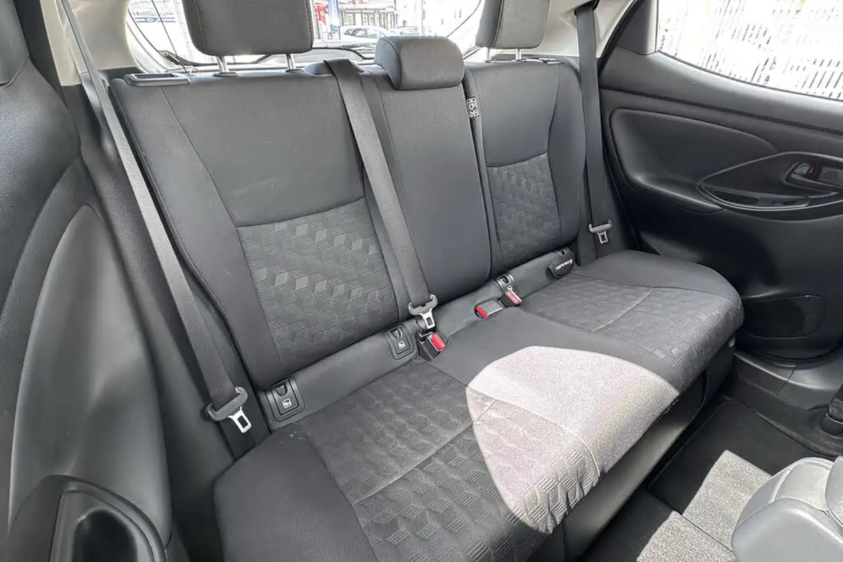 2024-mazda-mazda2-15-centre-line-big-10