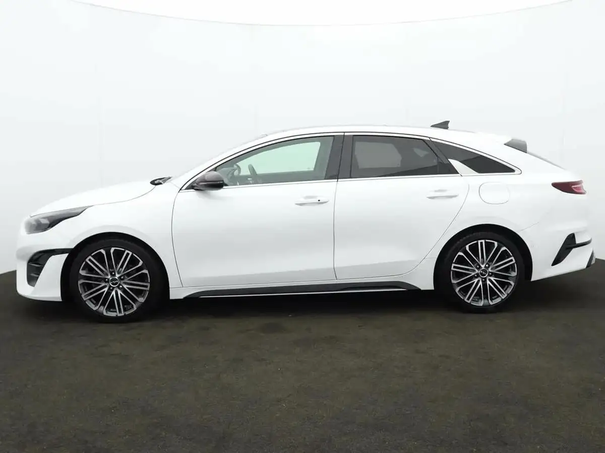 2023-kia-pro-ceed-15-t-gdi-gt-line-s-158bhp-big-4