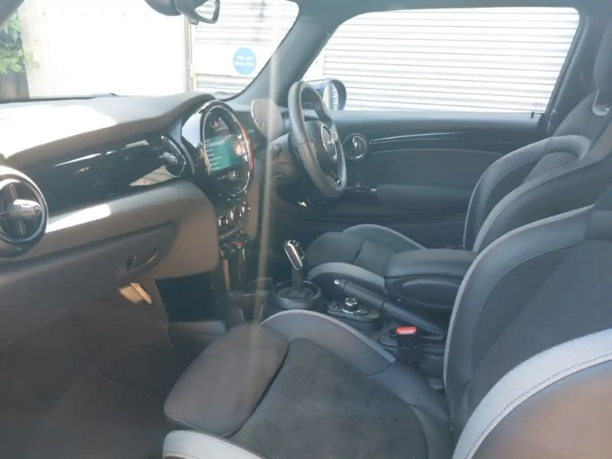2022-mini-cooper-20-cooper-s-sport-hatchback-3d-auto-big-4