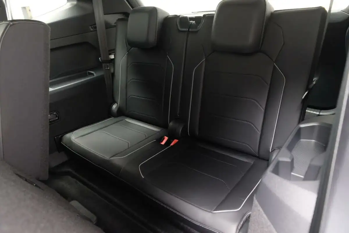 2024-volkswagen-tiguan-allspace-20-tsi-r-line-245ps-evo-big-15