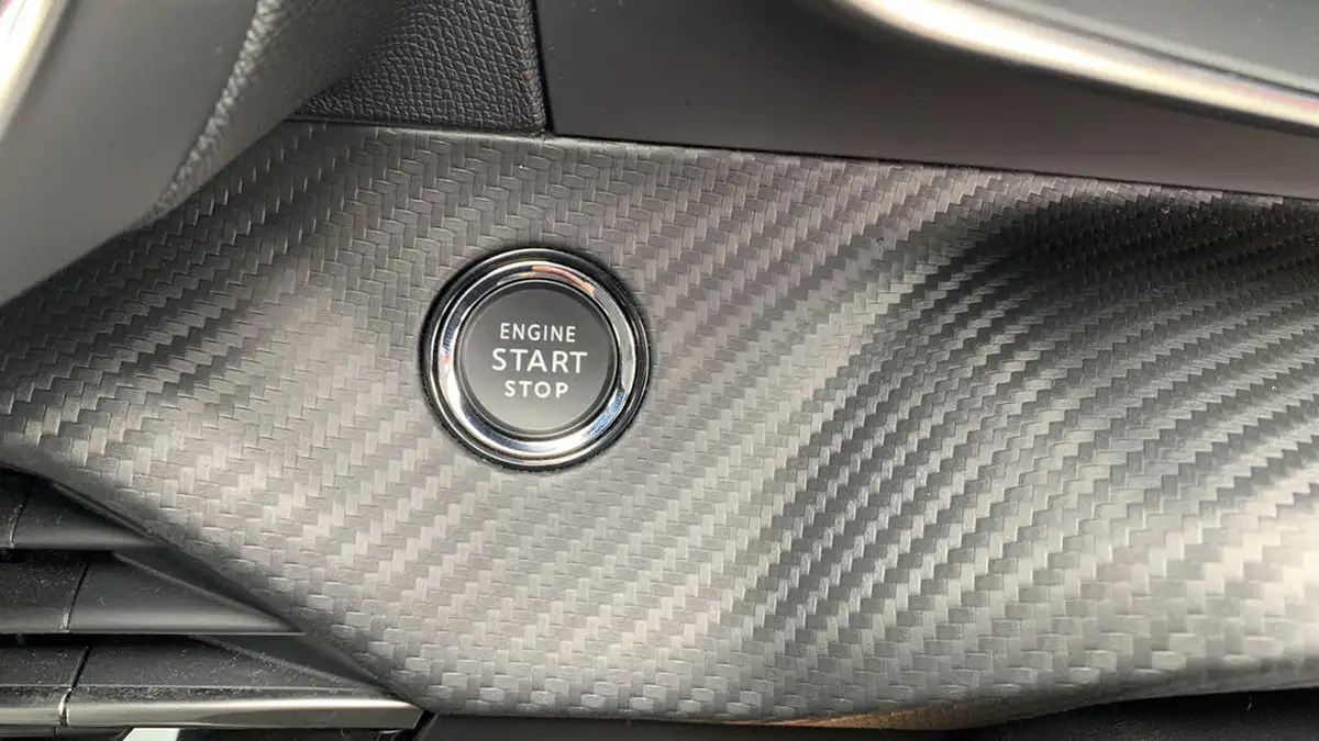 2023-peugeot-208-12-puretech-allure-premium-100ps-big-40