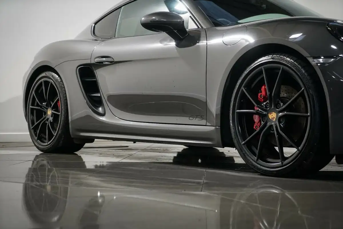 2019-porsche-cayman-718-25-cayman-gts-pdk-big-8