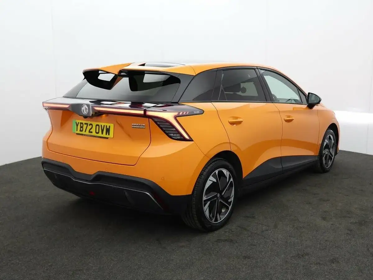 2022-mg-mg4-e-trophy-ev-big-9