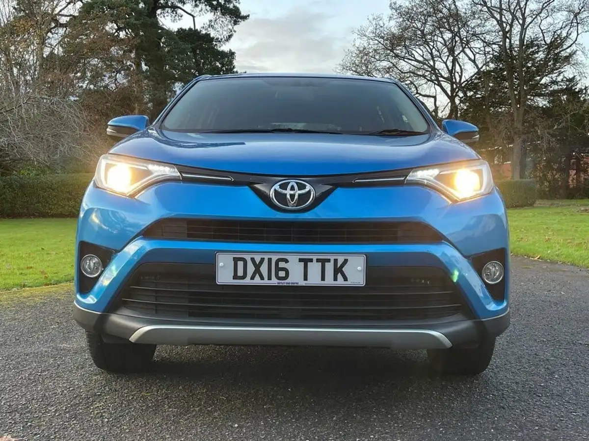 2016-toyota-rav4-20d-4d-business-edition-big-15