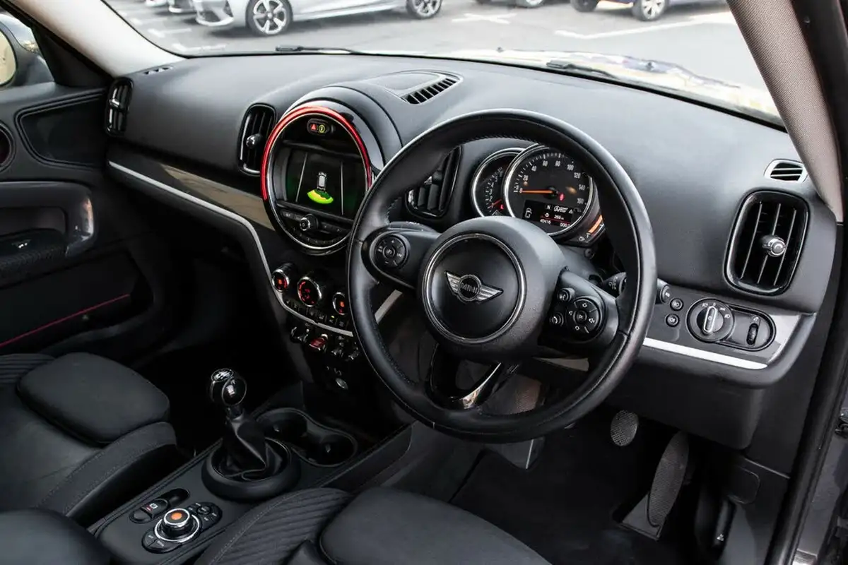 2018-mini-countryman-20-cooper-s-ss-big-4
