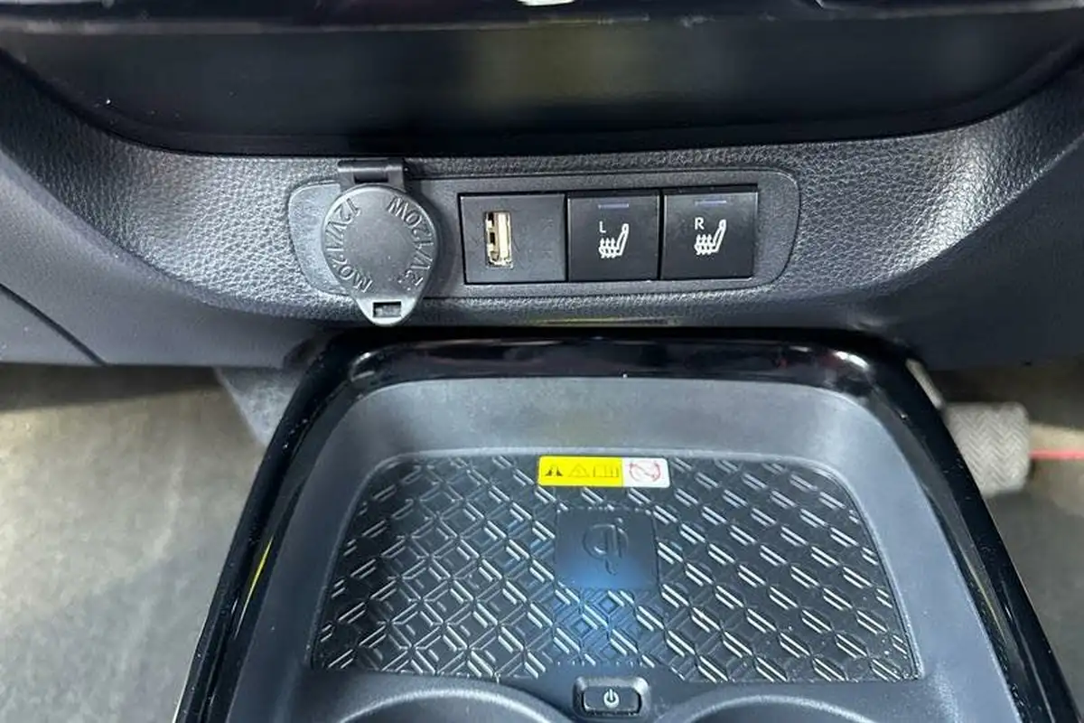 2023-toyota-aygo-x-10-vvt-i-undercover-big-26