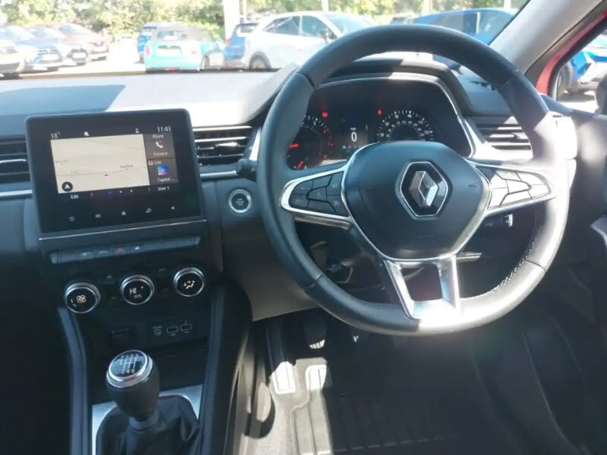 2022-renault-captur-10-tce-iconic-edition-big-6