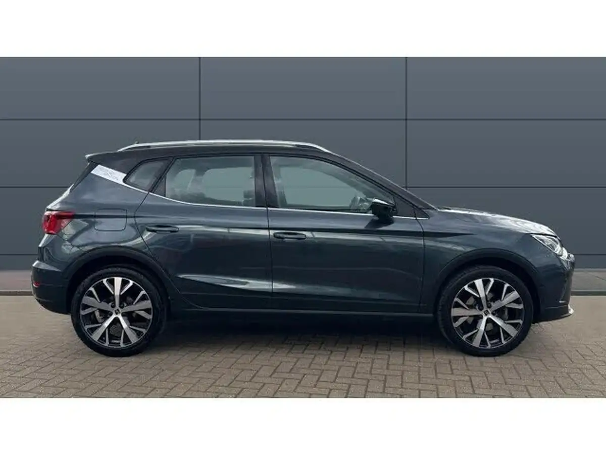 2022-seat-arona-10-tsi-xperience-big-4