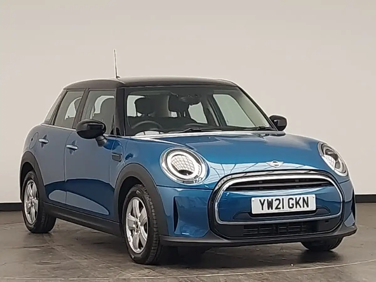2021-mini-cooper-15-cooper-classic-hatchback-5d-big-0