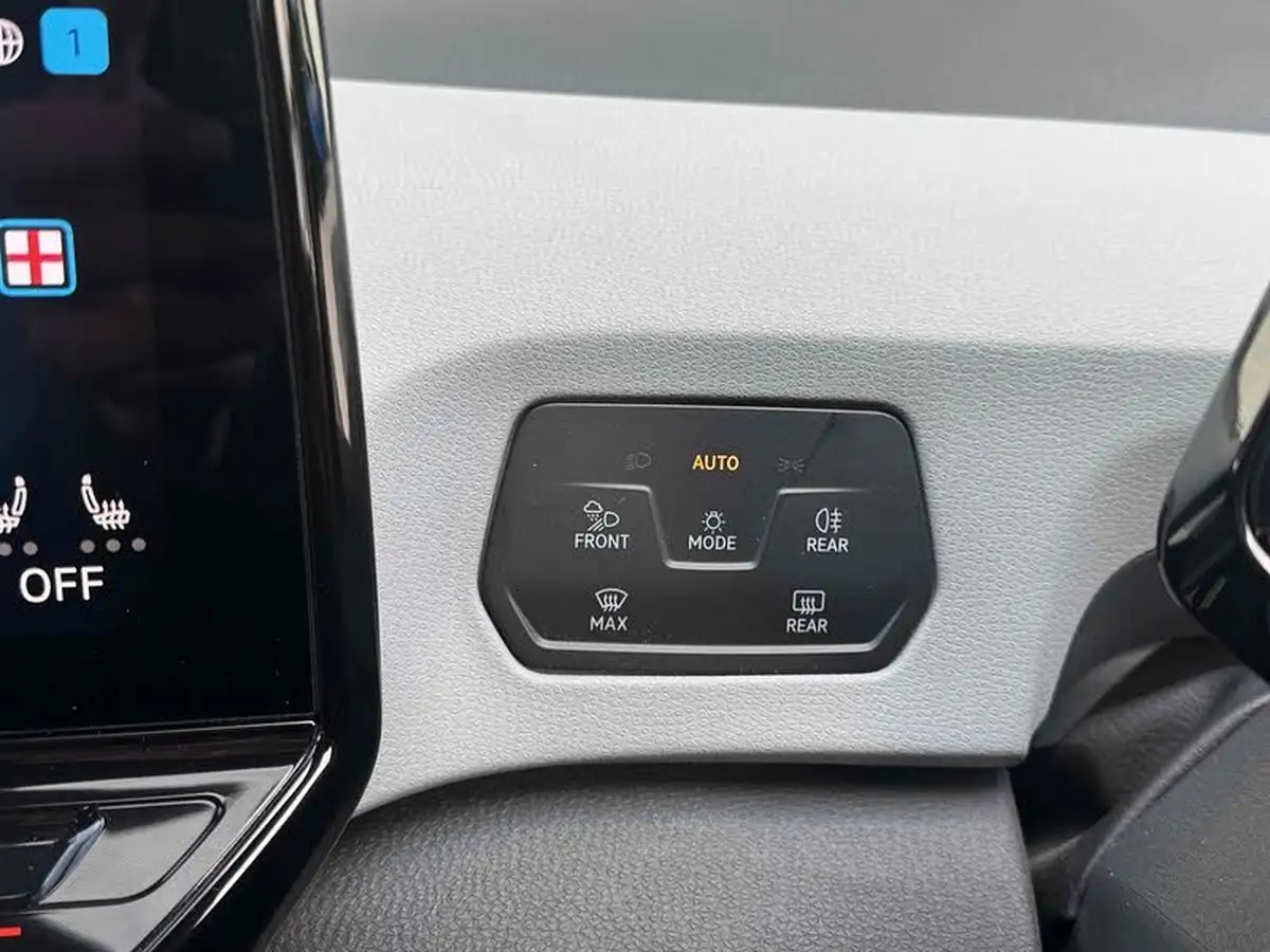 2021-volkswagen-id3-e-tour-big-36