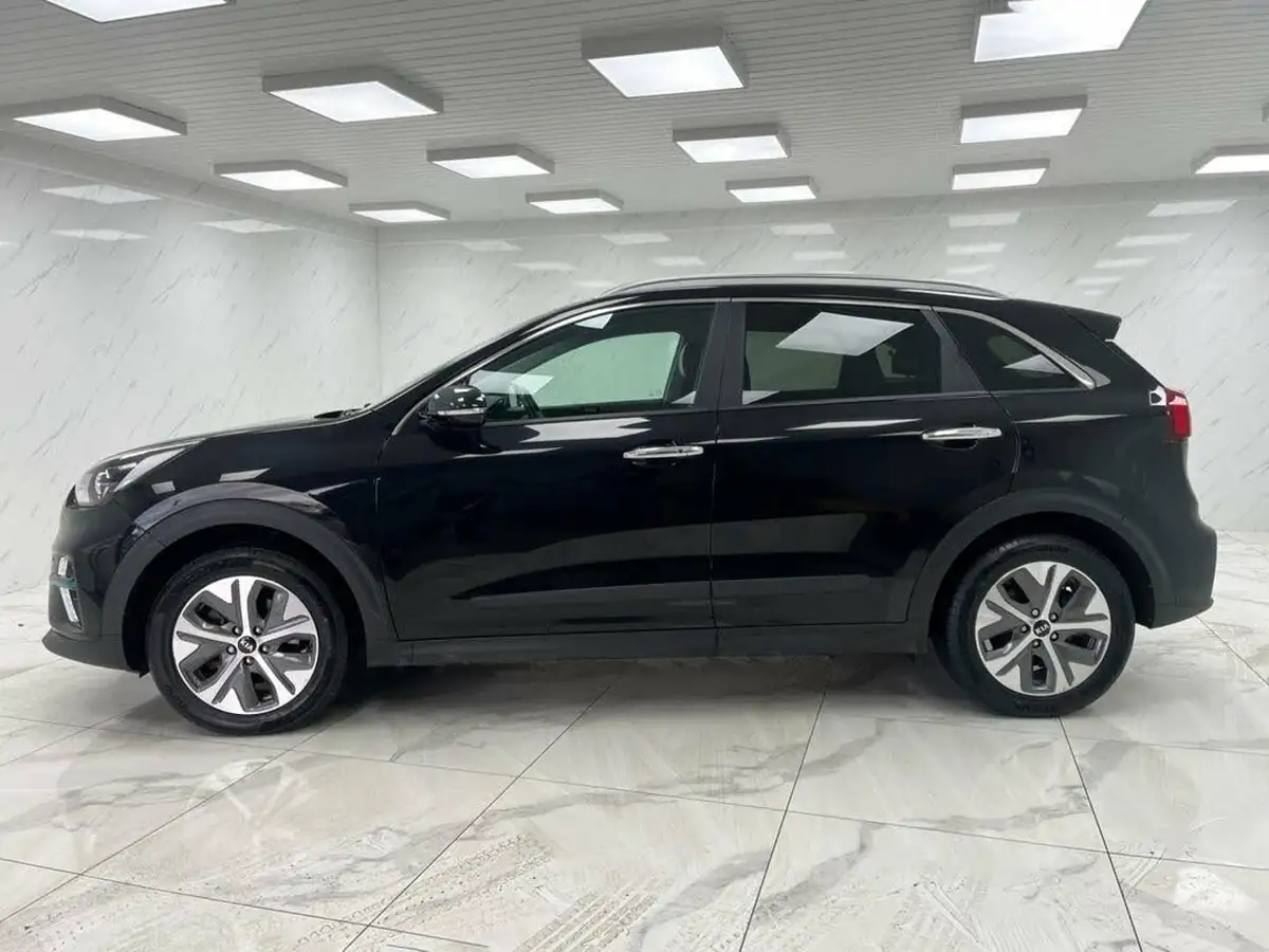 2021-kia-e-niro-ev-3-big-14