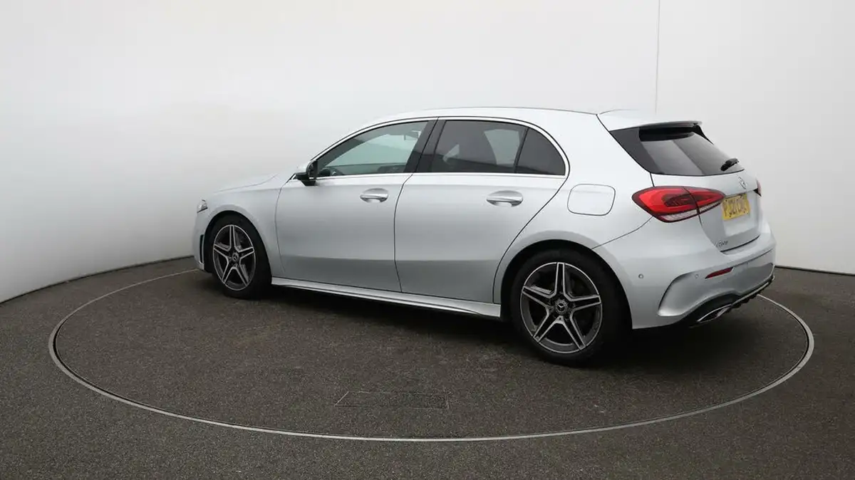 2021-mercedes-benz-a-class-20-a250-amg-line-executive-hatchback-5d-big-32