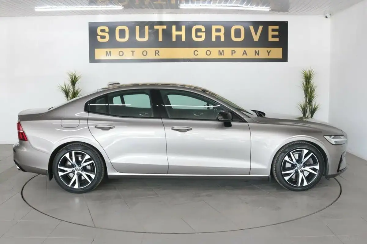 2019-volvo-s60-20-t5-r-design-plus-big-9