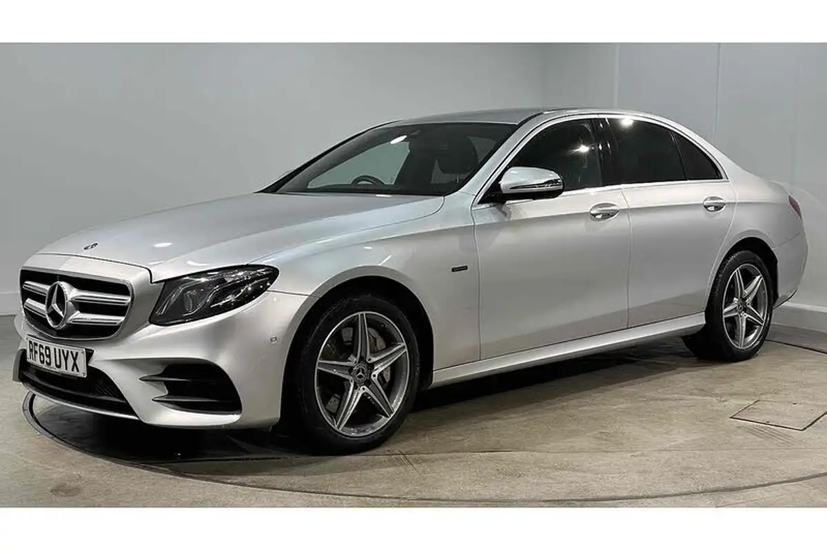 2020-mercedes-benz-e-class-20d-e300de-amg-line-premium-eq-power-saloon-4d-big-6