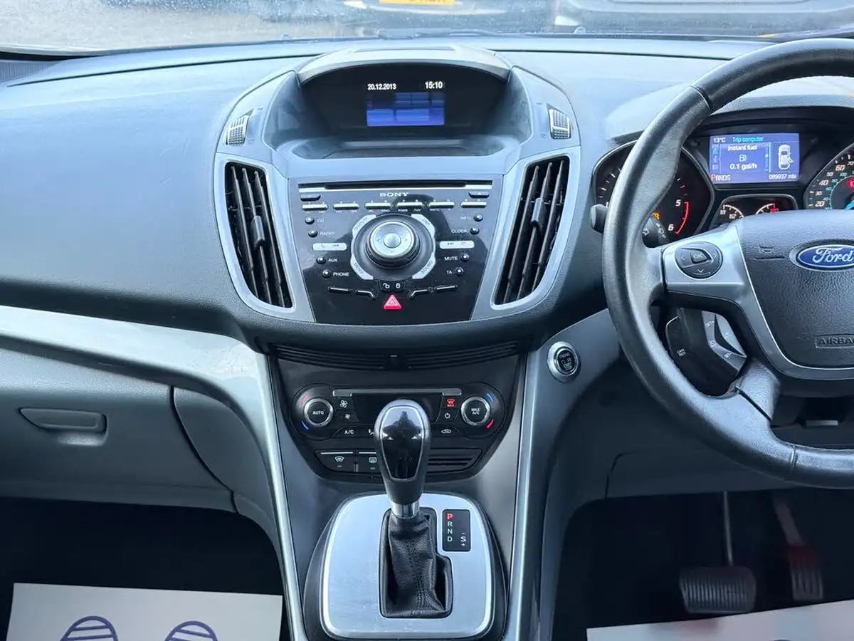 2014-ford-c-max-20tdci-titanium-powershift-big-20
