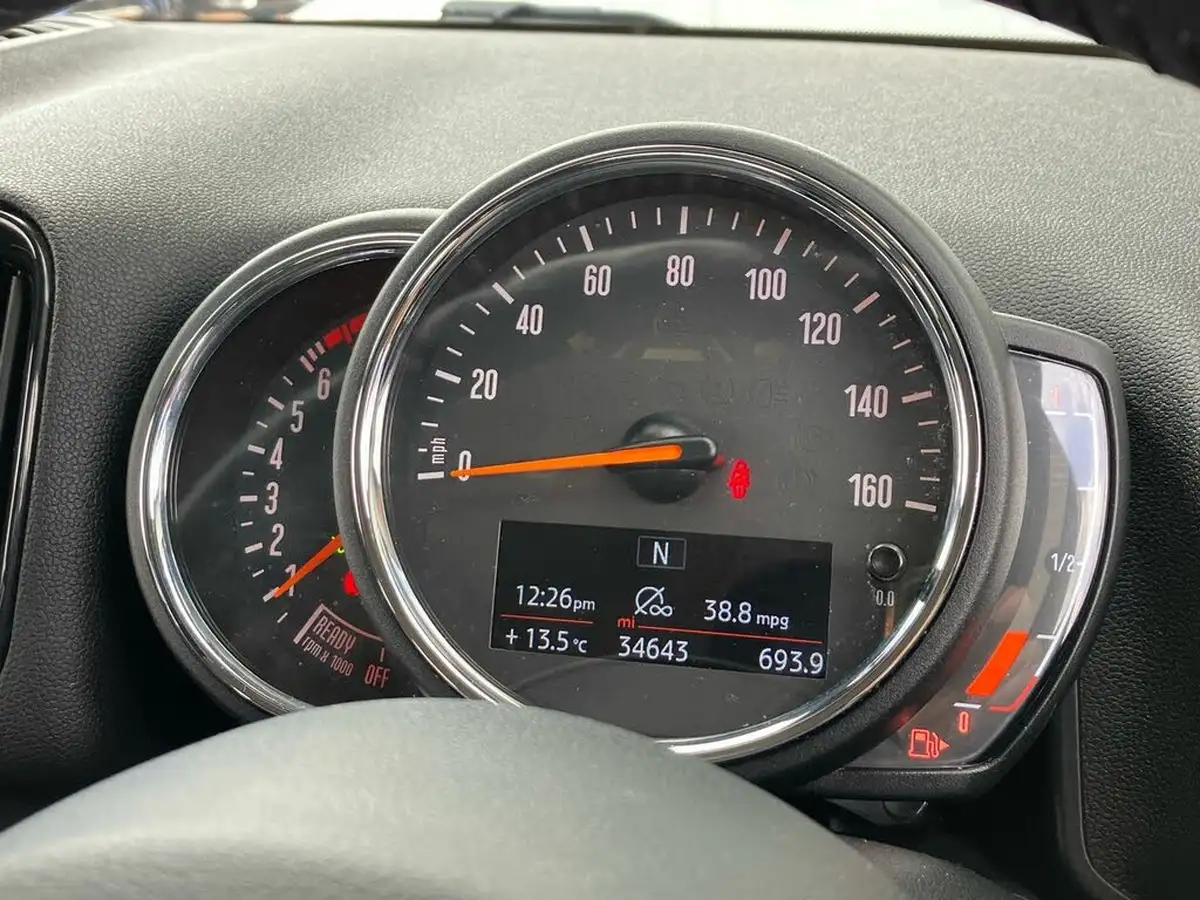 2020-mini-countryman-15-cooper-classic-big-15