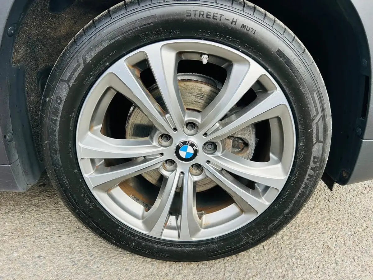 2017-bmw-x1-20td-sdrive18d-sport-big-1