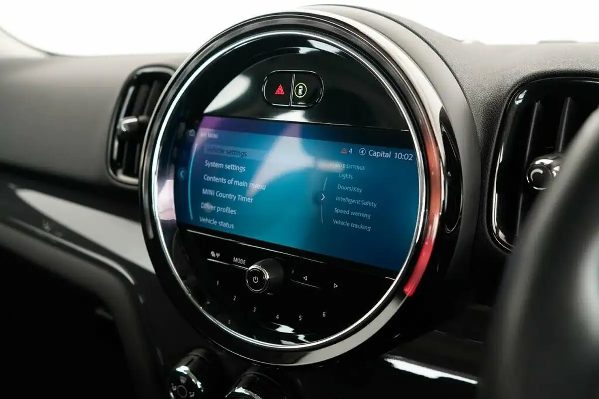 2022-mini-countryman-15-cooper-classic-auto-big-41