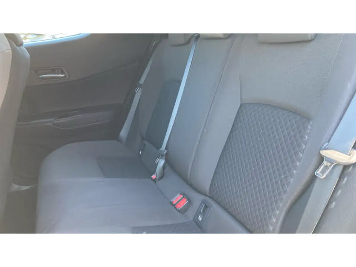2022-toyota-c-hr-18-vvt-i-icon-big-20