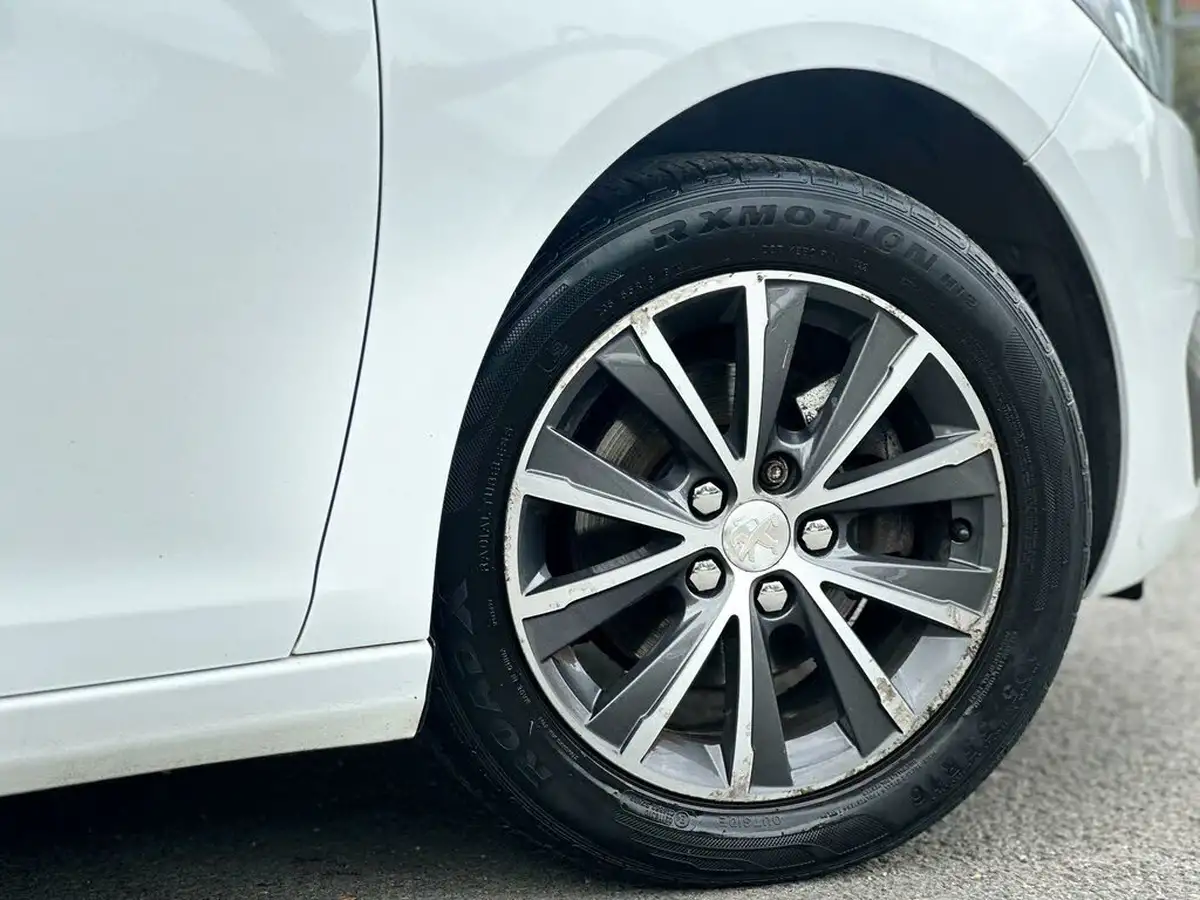 2017-peugeot-308-16-bluehdi-allure-big-61