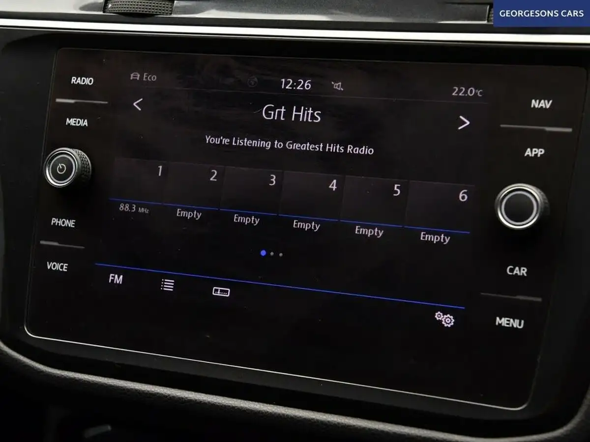 2018-volkswagen-tiguan-20tdi-se-navigation-150ps-4motion-ss-big-33
