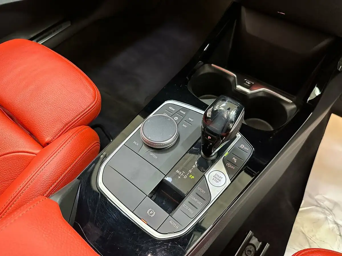 2020-bmw-1-series-20td-118d-sport-auto-big-11