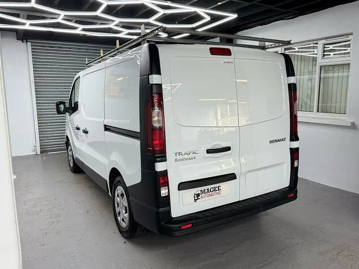 2022-renault-trafic-20dci-sl28-150-business-big-5
