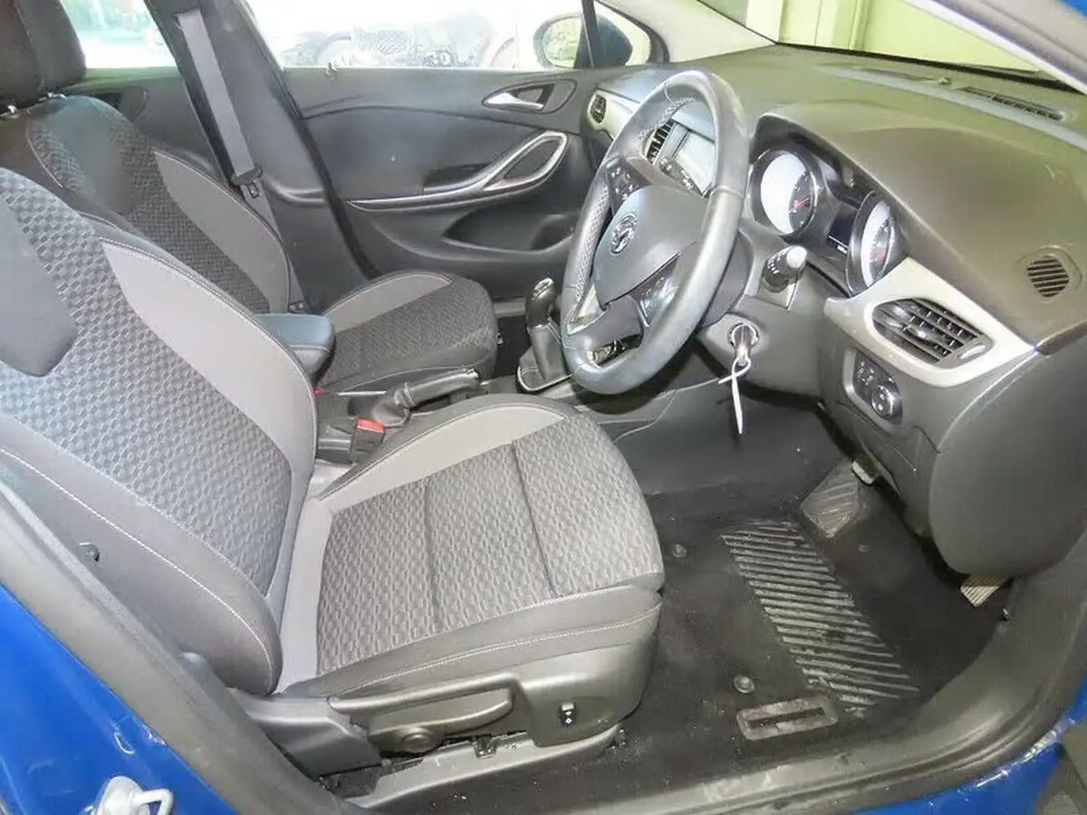 2020-vauxhall-astra-12-turbo-sri-vx-line-nav-big-11
