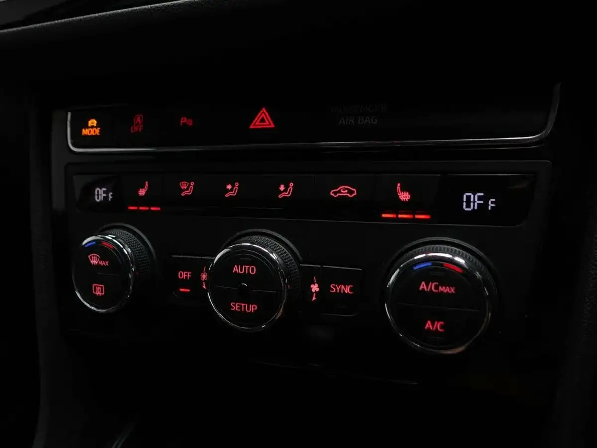 2019-seat-leon-15-tsi-evo-fr-sport-130ps-hatchback-big-29