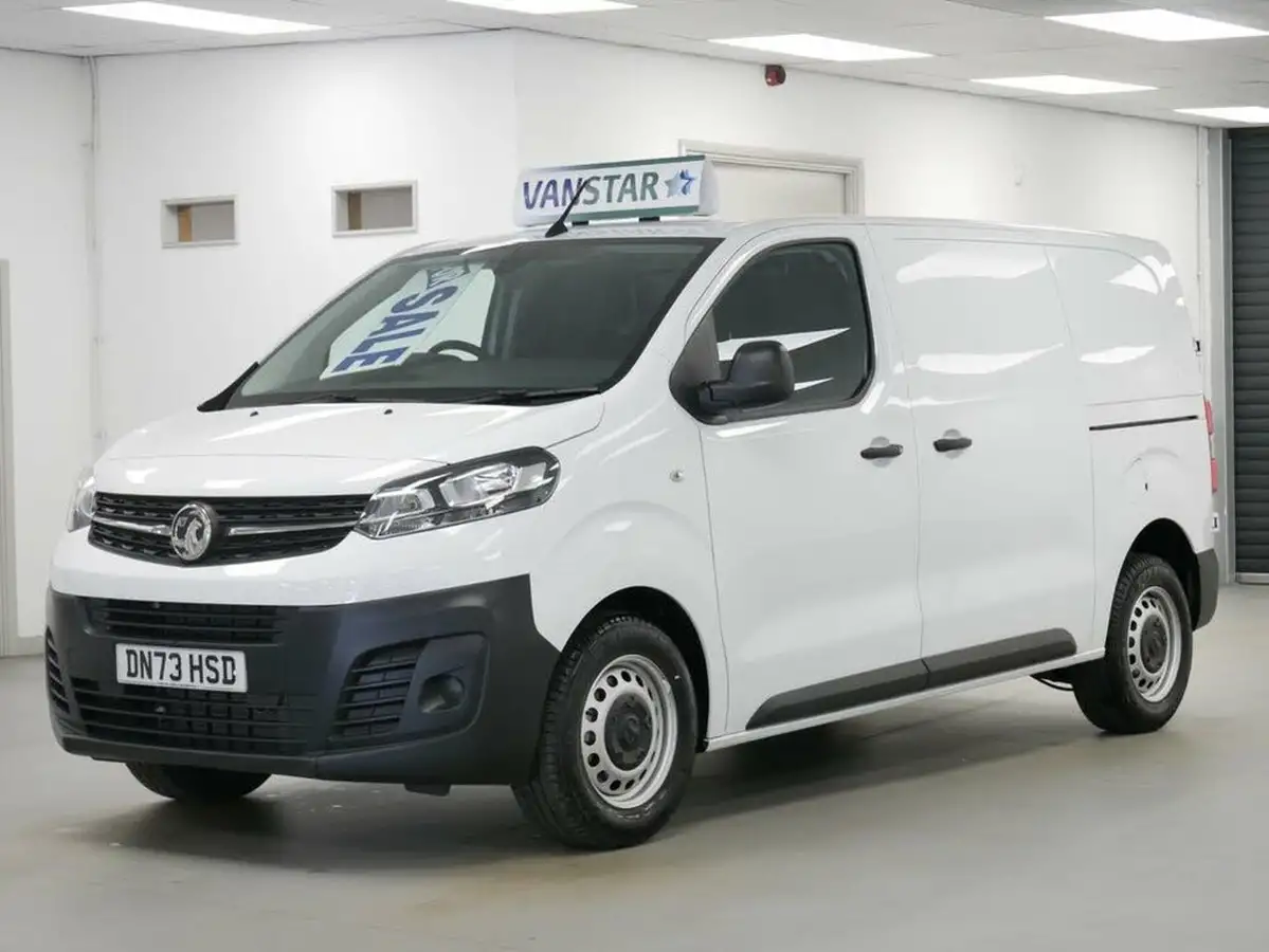 2023-vauxhall-vivaro-15td-2900-l1h1-prime-big-1