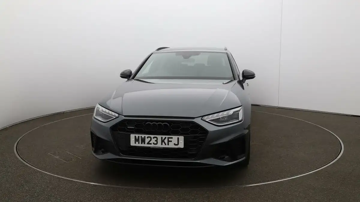 2023-audi-a4-avant-20-40-tdi-black-edition-big-39