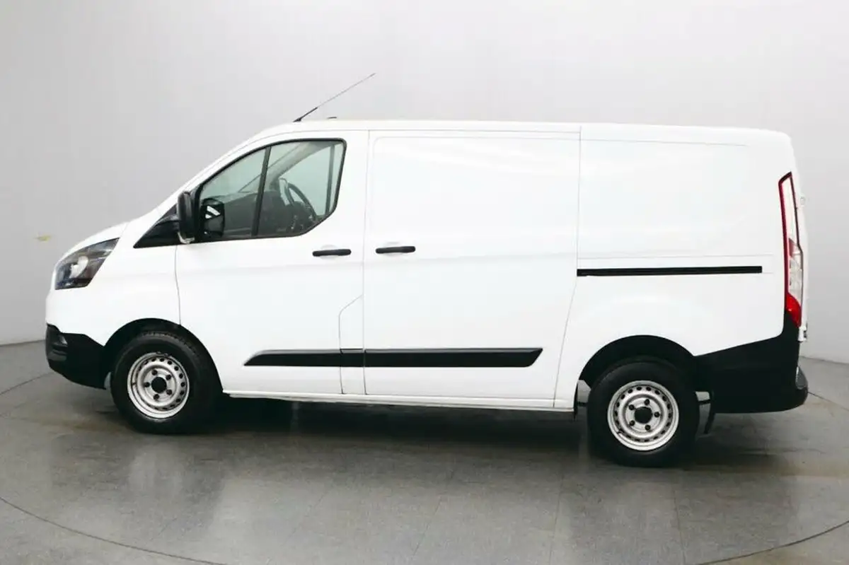 2020-ford-transit-custom-20tdci-280-l1h1-leader-105pseu6dt-panel-van-big-4