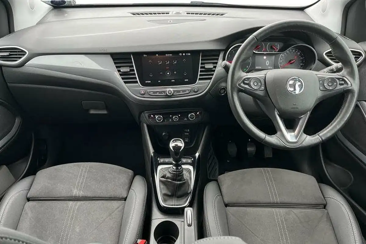 2022-vauxhall-crossland-12-ultimate-130ps-big-9