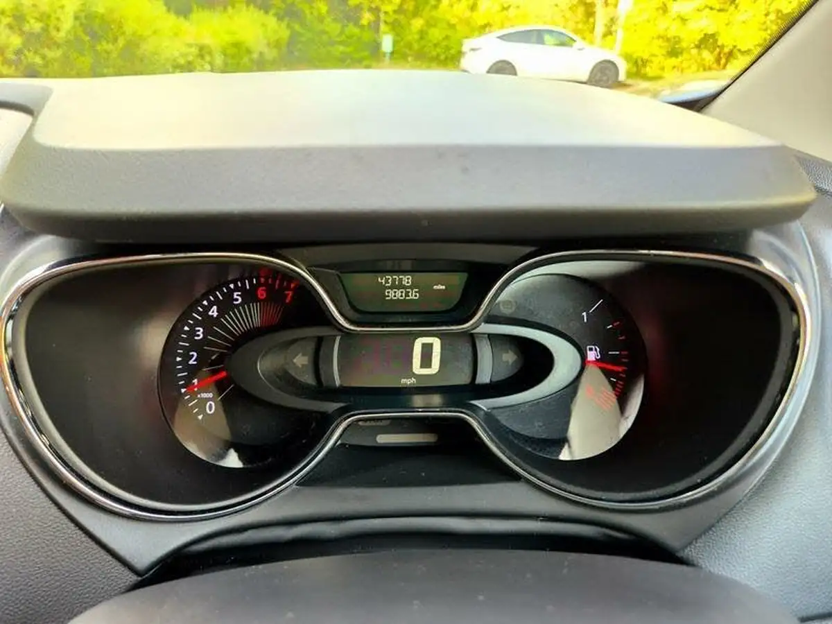 2016-renault-captur-09-dynamique-nav-big-21
