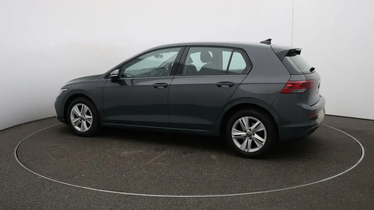 2022-volkswagen-golf-15-tsi-life-130ps-hatchback-big-45