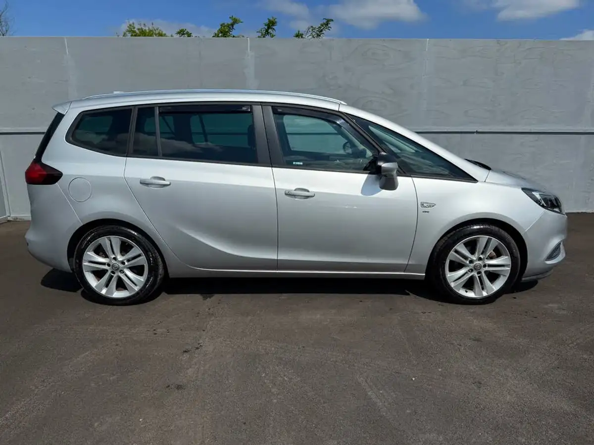 2017-vauxhall-zafira-tourer-14i-16v-turbo-sri-nav-leather-pk-big-5