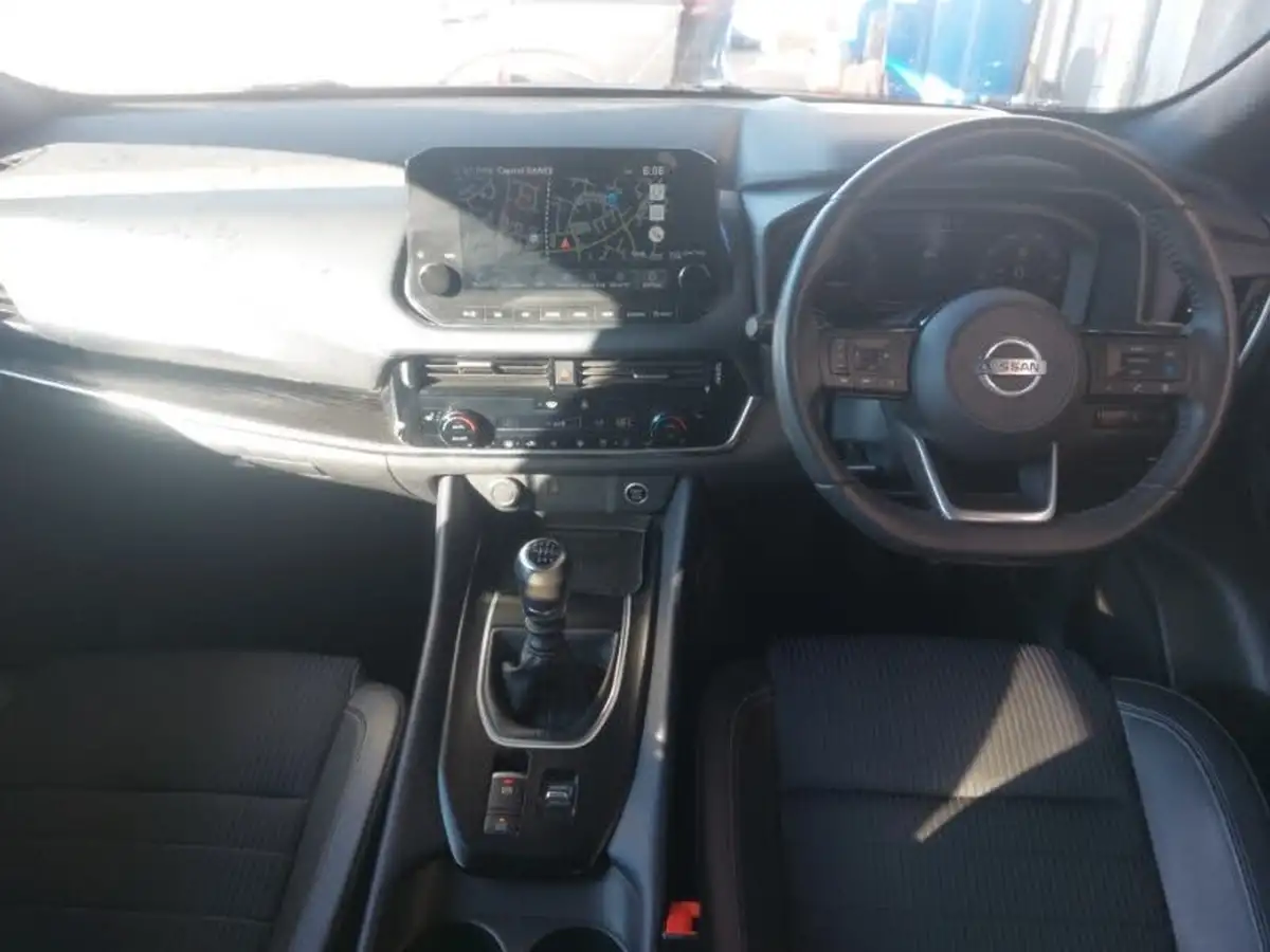 2022-nissan-qashqai-13-dig-t-tekna-140ps-mild-hybrid-big-2