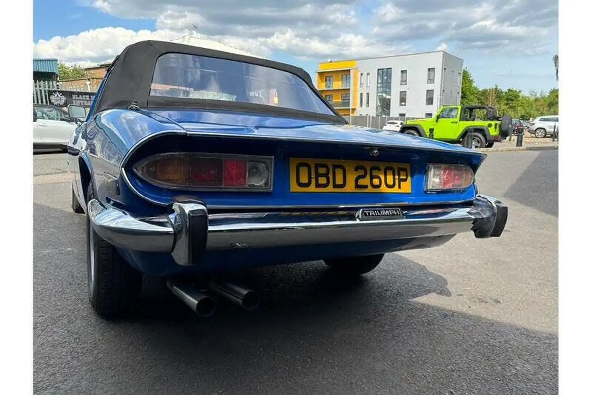1976-triumph-stag-big-15
