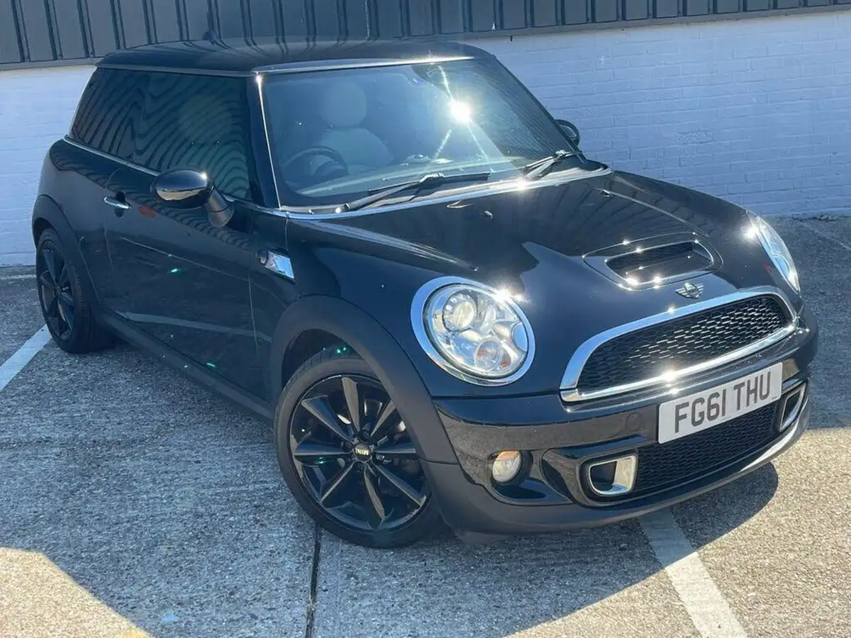 2011-mini-cooper-20td-cooper-sd-hatchback-3d-big-73