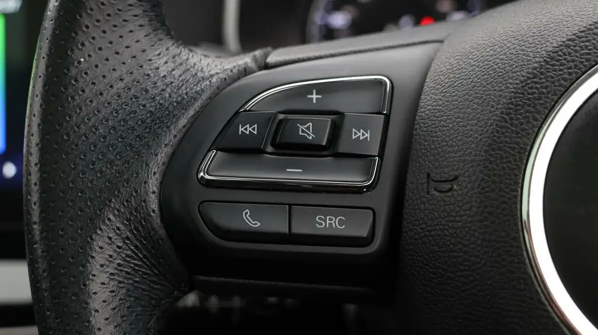 2021-mg-zs-suv-e-exclusive-ev-big-24