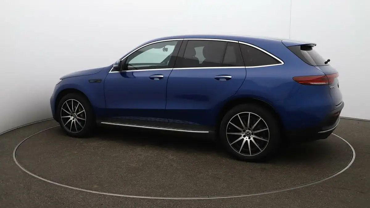 2022-mercedes-benz-eqc-e-eqc-400-amg-line-big-46